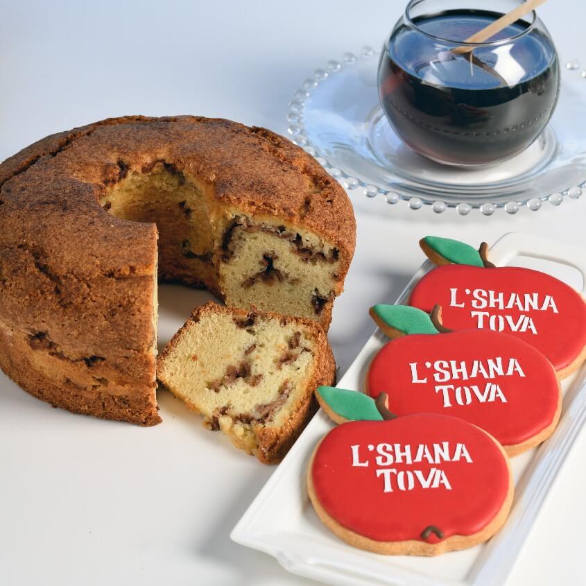 Apple cake and honey cake